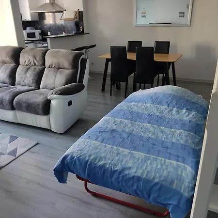 Joli Dans Quartier Calme De Apartment *